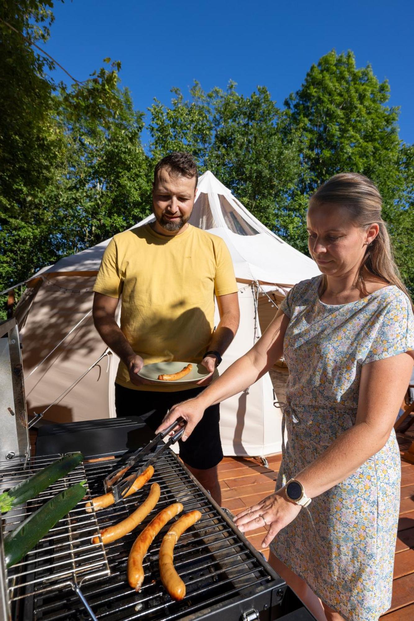 Hotel Holmegaard Vin Og Glamping Dannemare Exterior foto